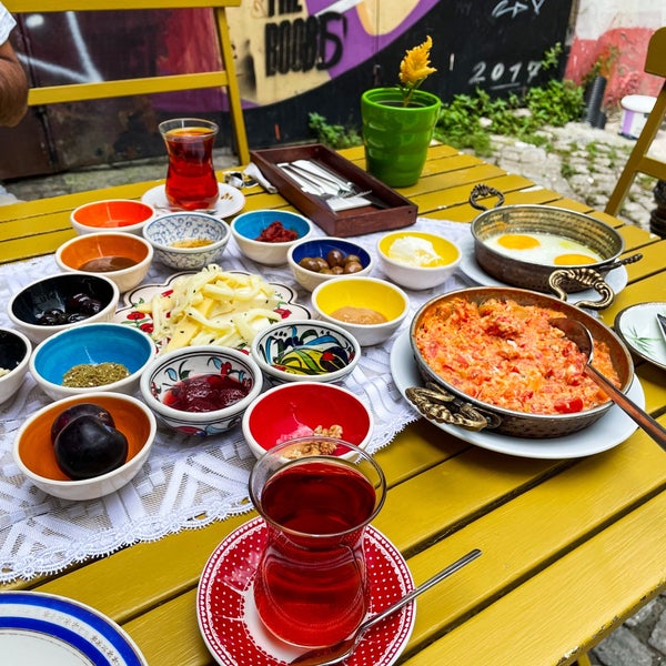 7/3/2021 tarihinde ! .ziyaretçi tarafından Velvet Cafe'de çekilen fotoğraf