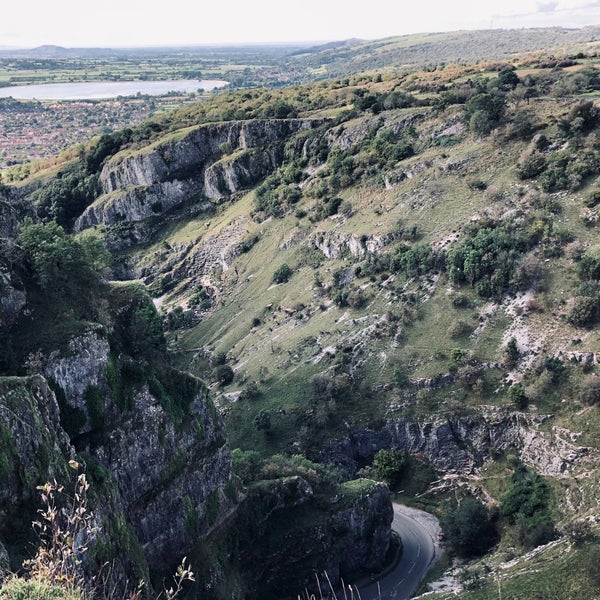 Photo taken at Cheddar Gorge &amp; Caves by Maresz on 9/16/2021