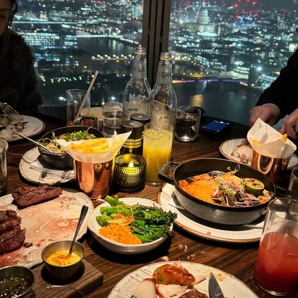 Photo taken at Oblix at The Shard by Mohammed ♊️ on 3/7/2024