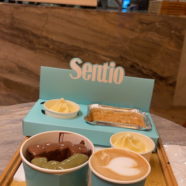 Photo taken at Sentio Cafe by M 🦋 on 5/11/2024