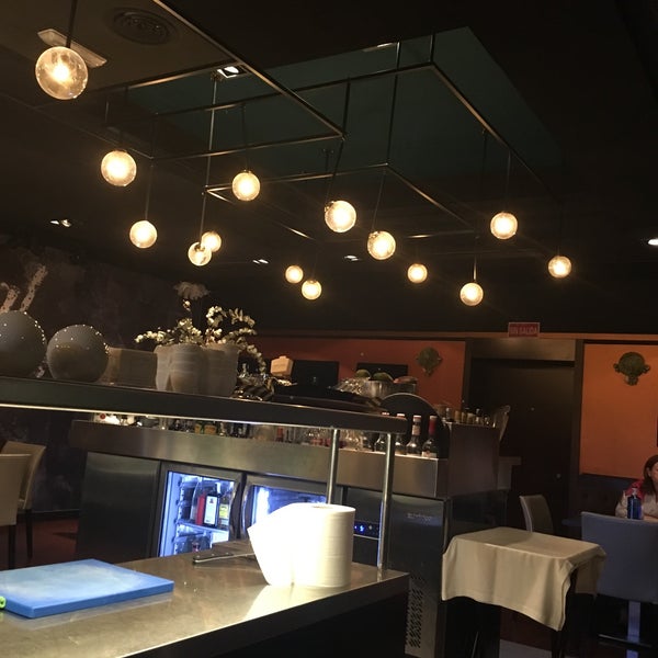 4/10/2017 tarihinde Raúl F.ziyaretçi tarafından Restaurante Sal Negra'de çekilen fotoğraf