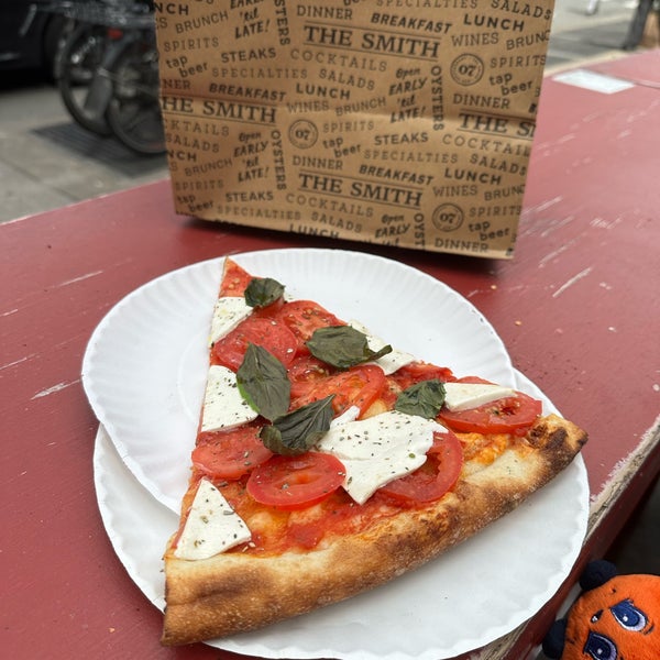 Photo taken at Joe&#39;s Pizza by Penzai L. on 5/21/2023