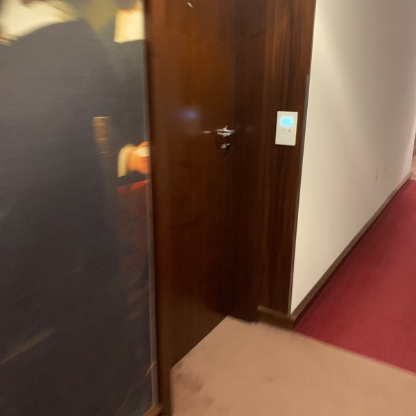 Foto scattata a Hotel Vier Jahreszeiten Kempinski da Hamad A. il 10/29/2022