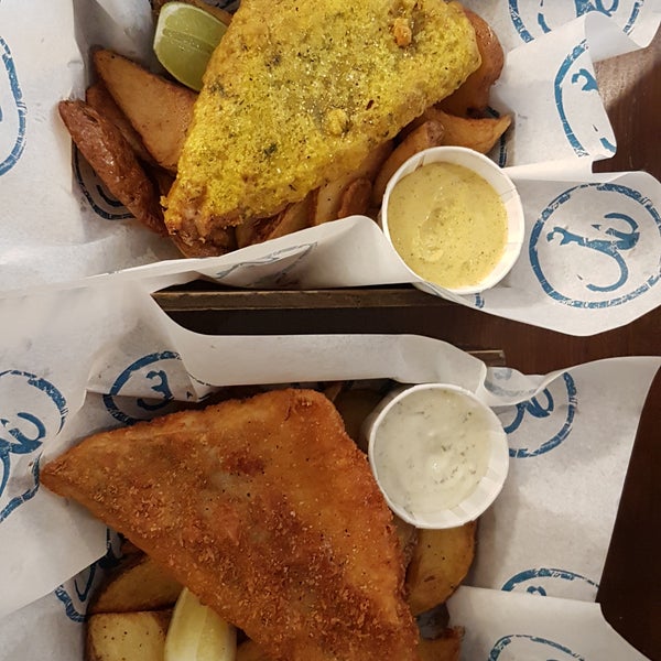Nice staff, good music. We tried the classic fish and chips and the curry one. The former is good, a bit bland but the sauce makes for it and the latter is EXCEPTIONAL. Take the tempura preparation