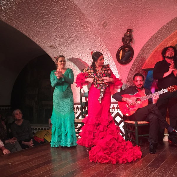 4/1/2017 tarihinde Jean G.ziyaretçi tarafından Tablao Flamenco Cordobés'de çekilen fotoğraf