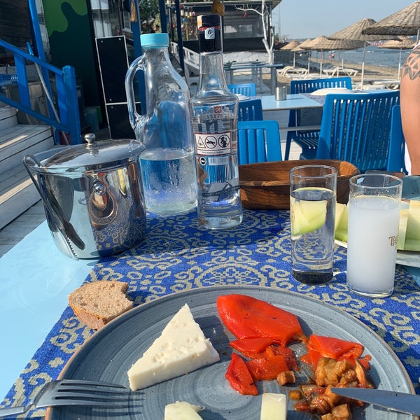 Photo taken at Shaya Beach Cafe &amp; Restaurant by Eyüp Y. on 6/20/2022