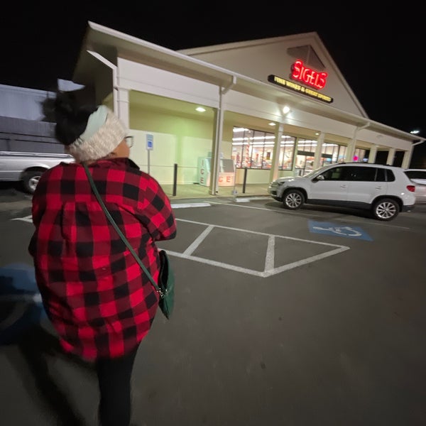 Sigel's Liquor Store in Dallas