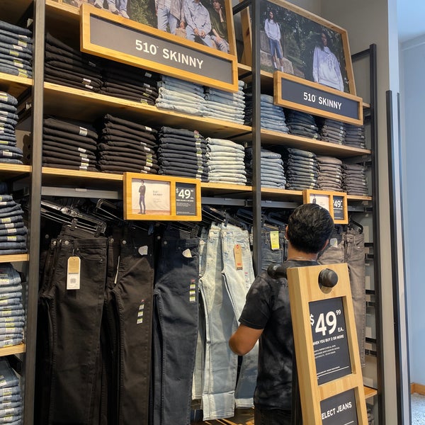 Levi's Outlet Store - Clothing Store in Orange
