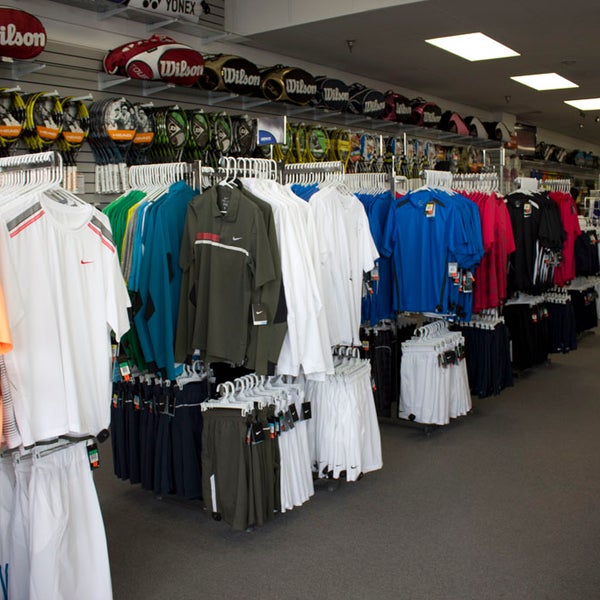 Tennis Plaza - 3 tips de 115 visitantes