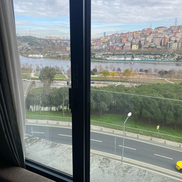 Снимок сделан в Mövenpick Hotel Istanbul Golden Horn пользователем FK🇸🇦🇬🇧 1/4/2024