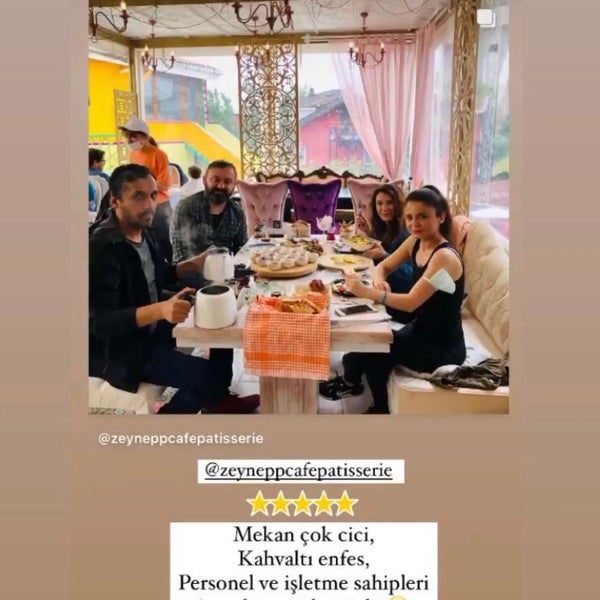 Foto tirada no(a) Zeynepp Restaurant &amp; Cafe &amp; Patisserie por Davut D. em 6/22/2021