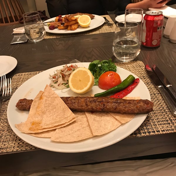 Foto scattata a Ichellia Restaurant da Gürkan A. il 2/21/2017