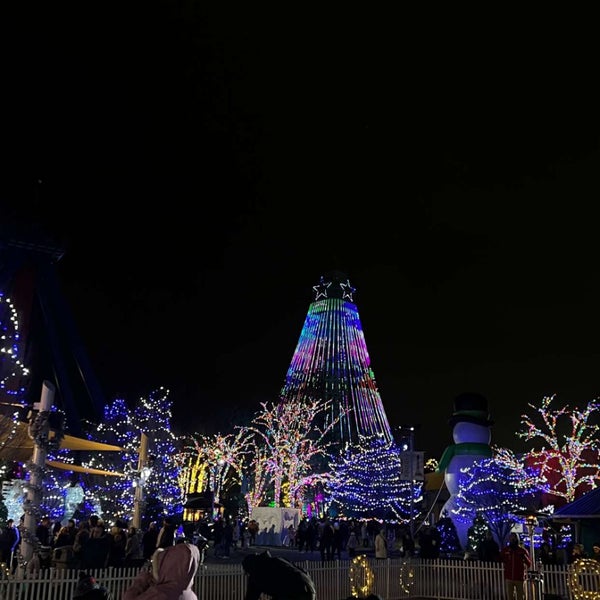 Foto tomada en Coney Island Beach &amp; Boardwalk  por H.t.a2 . el 12/11/2023