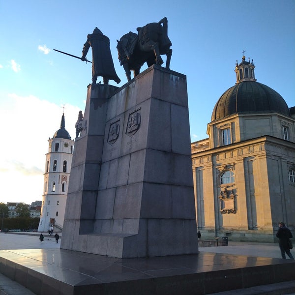 Photo taken at Great Duke Gediminas monument by Roma on 10/5/2022