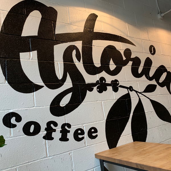 Das Foto wurde bei Astoria Coffee von Kimmie O. am 10/24/2020 aufgenommen