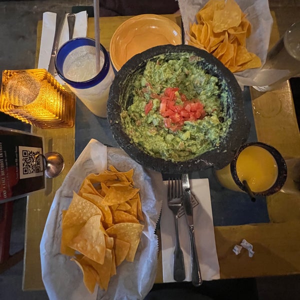 10/4/2023にKimmie O.がMad Dog &amp; Beans Mexican Cantinaで撮った写真