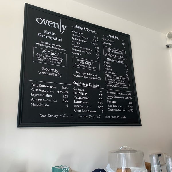 รูปภาพถ่ายที่ Ovenly โดย Kimmie O. เมื่อ 8/22/2020