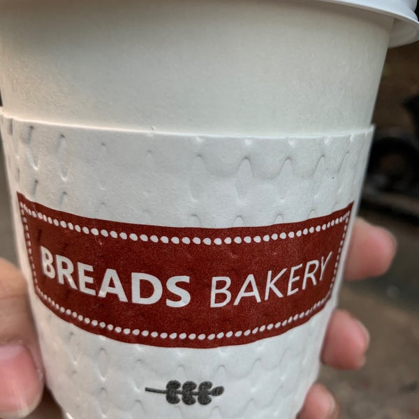 Foto tirada no(a) Breads Bakery - Bryant Park Kiosk por Kimmie O. em 11/8/2019