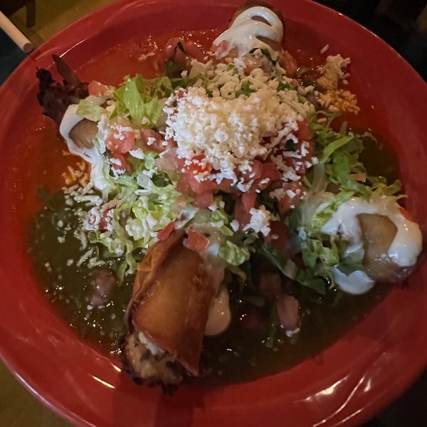 Photo taken at Mad Dog &amp; Beans Mexican Cantina by Kimmie O. on 10/4/2023