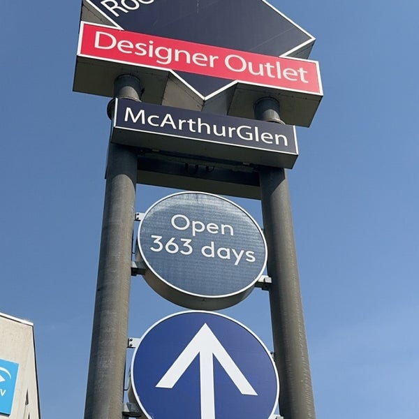 Foto diambil di Designer Outlet Roermond oleh Wsudairi pada 5/1/2024