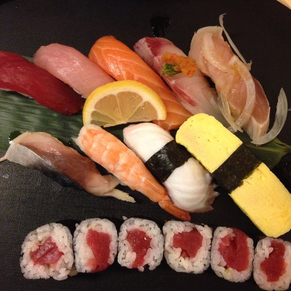 1/29/2015 tarihinde Patrickziyaretçi tarafından Sushi Go 55'de çekilen fotoğraf