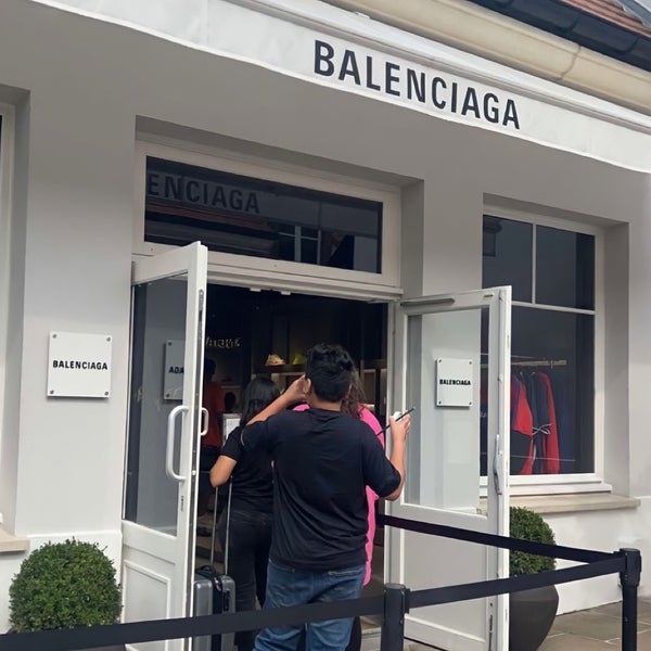 Cập nhật 73 về balenciaga la vallee village mới nhất  Du học Akina