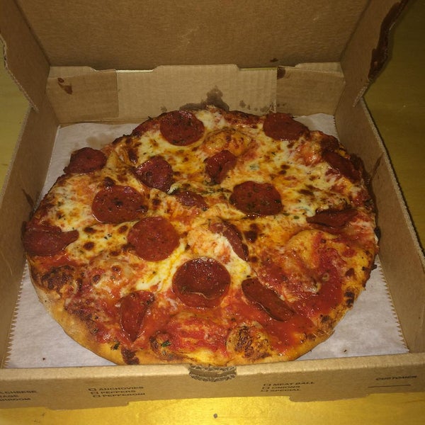 7/13/2015にGoldie N.がTownies Pizzeriaで撮った写真