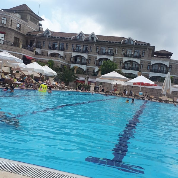 Foto scattata a Best Western Şile Gardens Hotel &amp; Spa da Derya O. il 6/16/2019