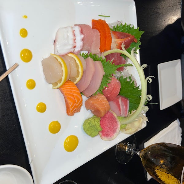 Foto tirada no(a) Japonessa Sushi Cocina por Maria J. em 9/5/2022