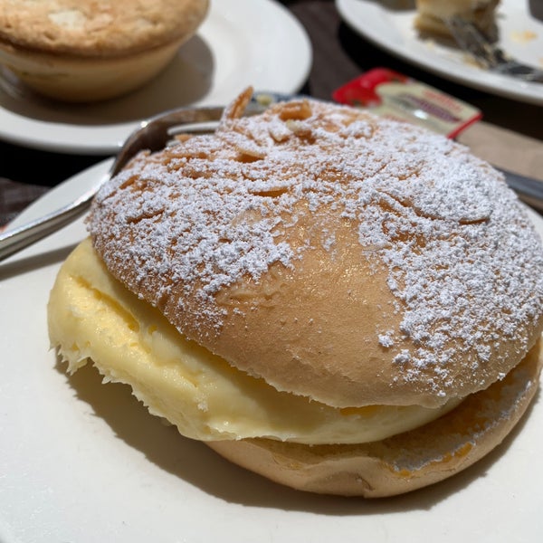 Photo taken at Beechworth Bakery by F C. on 11/16/2019