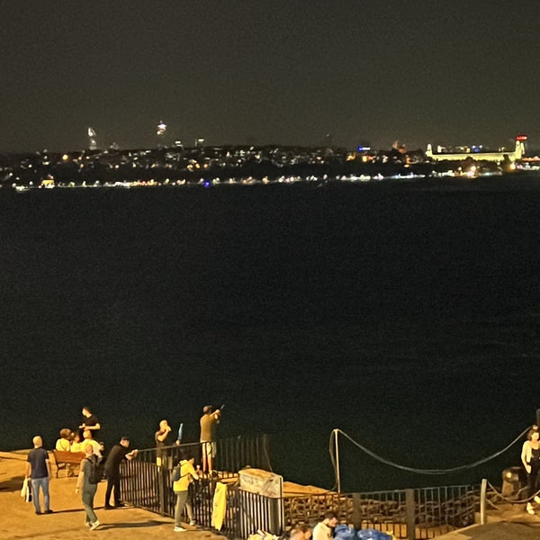 6/22/2022에 Oky👑 Ö.님이 Mare Karaköy에서 찍은 사진