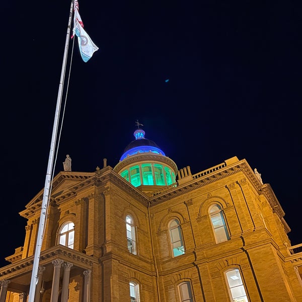 Auburn Historic Courthouse Auburn'da Adliye