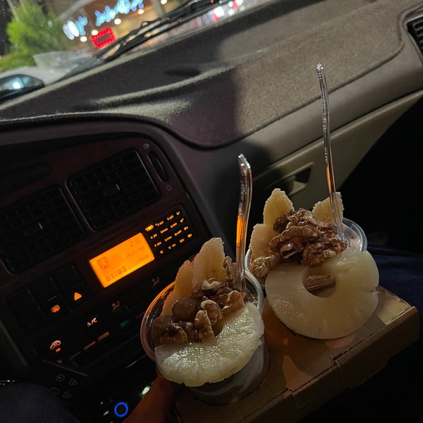 Mohammadzadeh Ice Cream & Juice Bar آبمیوه بستنی محمدزاده 1 tip