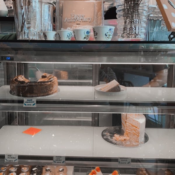 The Hyacinth Cafe Cafe In Desa Melawati