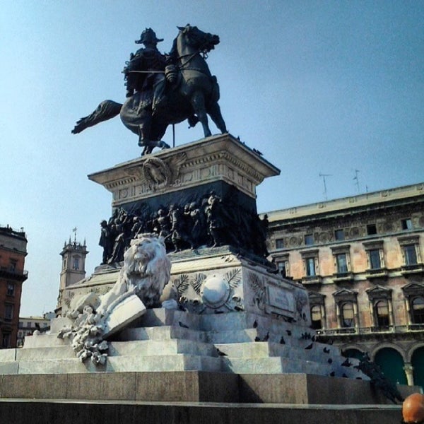 7/26/2013 tarihinde Mhmtaliziyaretçi tarafından Piazza del Duomo'de çekilen fotoğraf