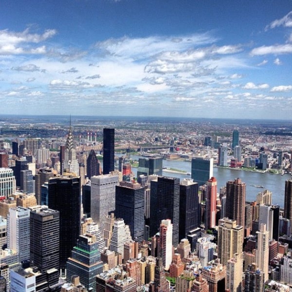 Foto diambil di Empire State Building oleh Mhmtali pada 5/30/2013