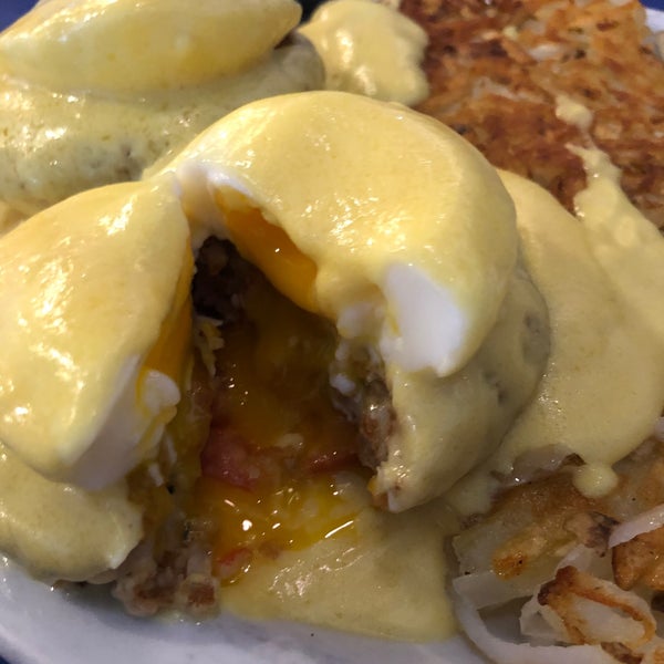 Had the crab cakes egg Benedict, it was delicious. The crab is imitation crab, which is fine because it tasted good.