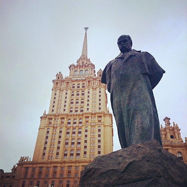 Памятник тарасу шевченко в москве