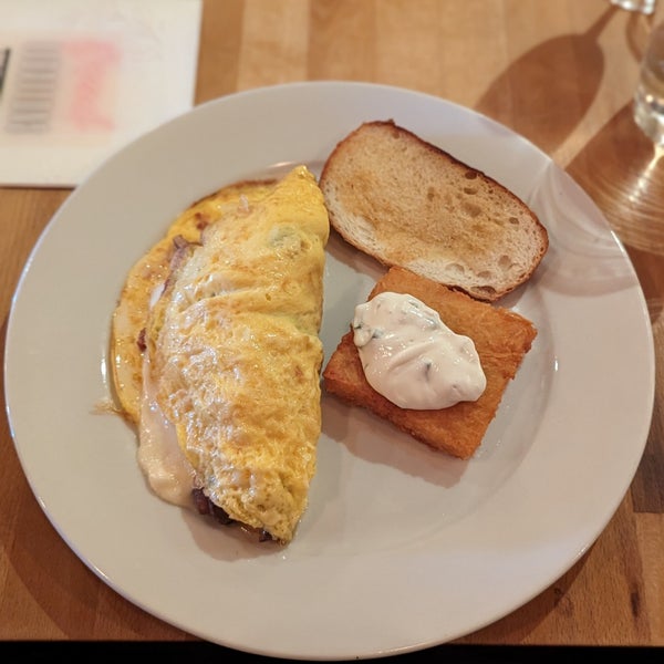 Fable Kitsilano 1944 W 4th Ave