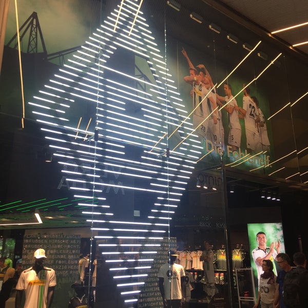 Borussia Fanshop - Miscellaneous Shop in Mönchengladbach