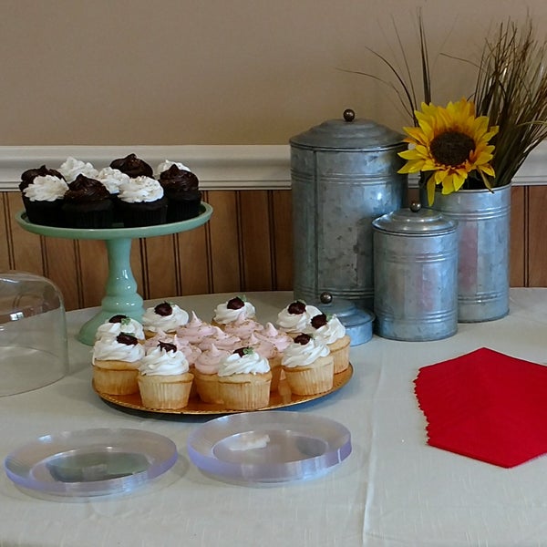 Cupcakes & More… Cupcake Shop in Lincoln