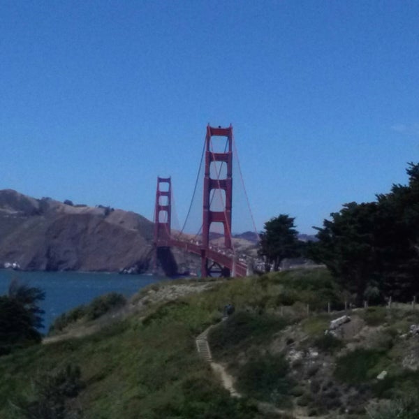 Foto diambil di Golden Gate Bridge oleh SibeL🏀🎾🎱 pada 7/5/2017