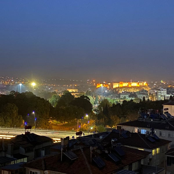 รูปภาพถ่ายที่ Tuğcan Hotel โดย Turgut เมื่อ 11/9/2021