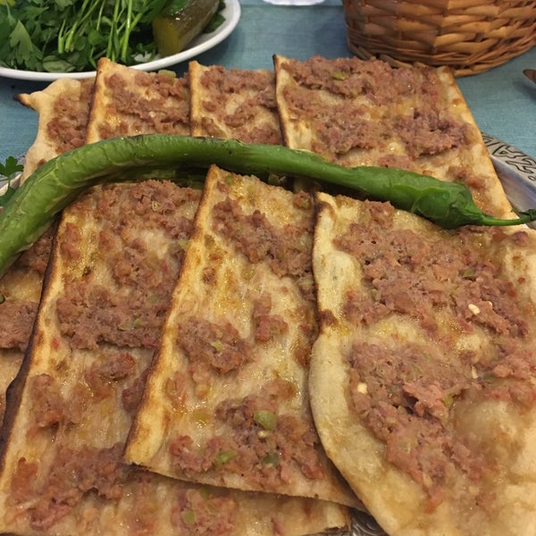Photo prise au Tiritcizade Restoran Konya Mutfağı par Yasin A. le8/17/2019