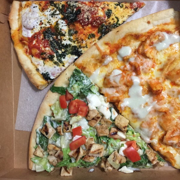 Papa Leone Pizza Italian Restaurant in Brooklyn