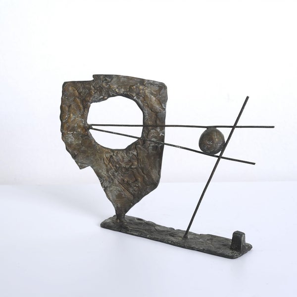 George Zongolopoulos (1903-2004) “Vacuum and sphere” Bronze, 1957 17 x 24 x 8 cm
