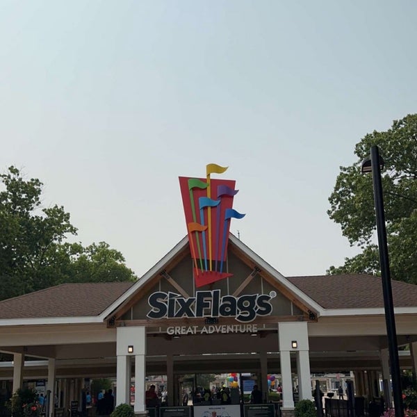 Photo taken at Six Flags Great Adventure by Hatim on 10/14/2023