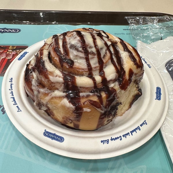 Chocobon!!! Out of this world - Review of Cinnabon, Dubai