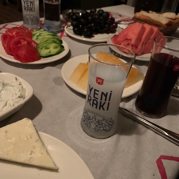 Foto scattata a Bahçeli Cafe &amp; Restaurant Avcılar da 🇹🇷Çelik 🇹🇷 il 10/9/2020