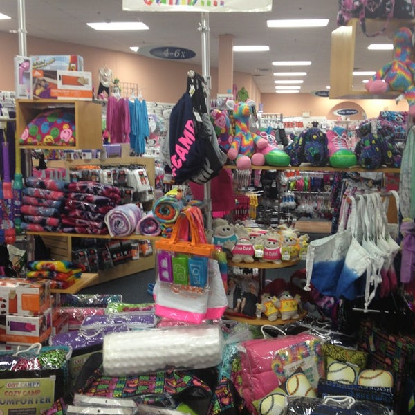 Denny's - Children's Clothing Store in Huntingdon Valley